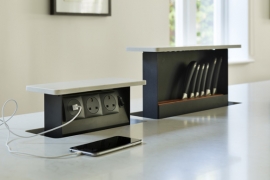 Tõusev pistikupesa: 2 pistikut + 2 USB pistikut. (SB-PS-CHAM-02)