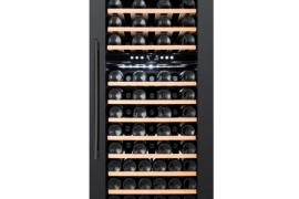 Built-in wine refrigerator. H 123.3cm, W 59cm (OZ124DB)